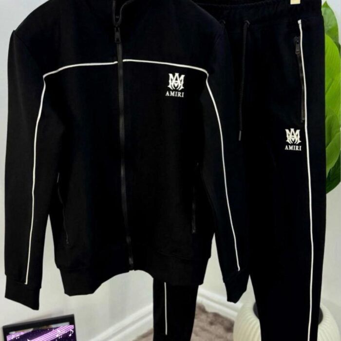 Tracksuit -black addition